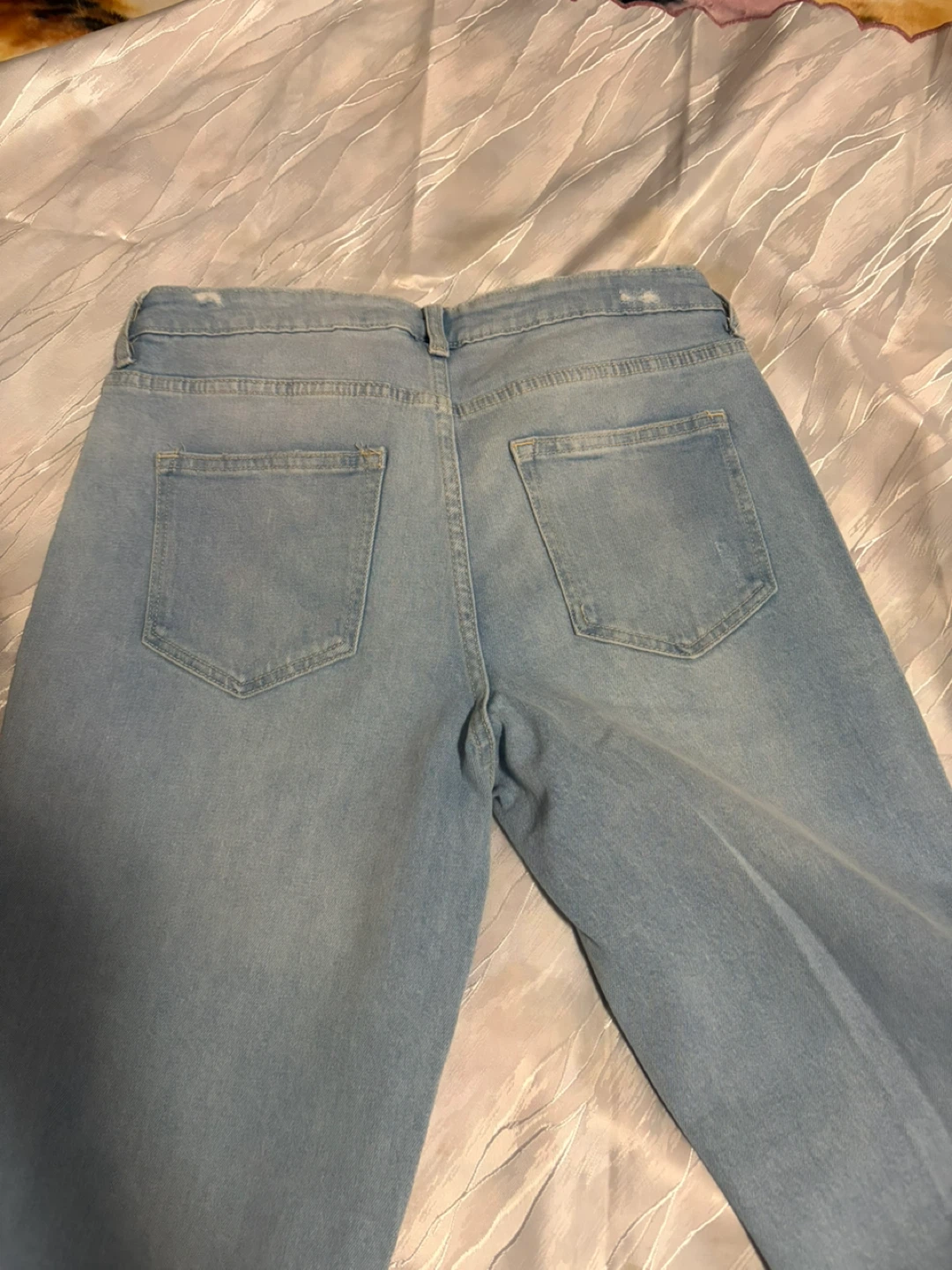 Divided by H&M Light Wash Denim Jeans - photo 2