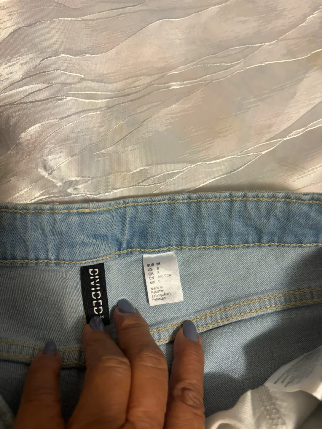 Divided by H&M Light Wash Denim Jeans - photo 3