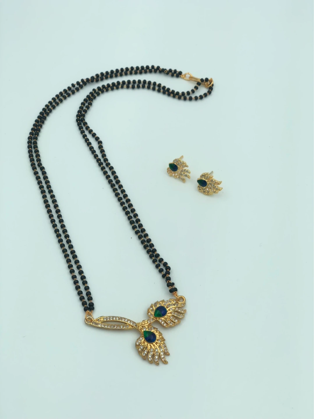 Peacock feather motif Mangalsutra Set with Earrings