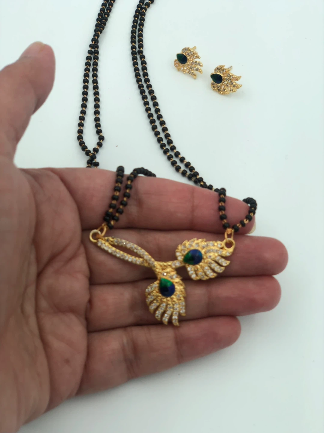 Peacock feather motif Mangalsutra Set with Earrings - photo 3