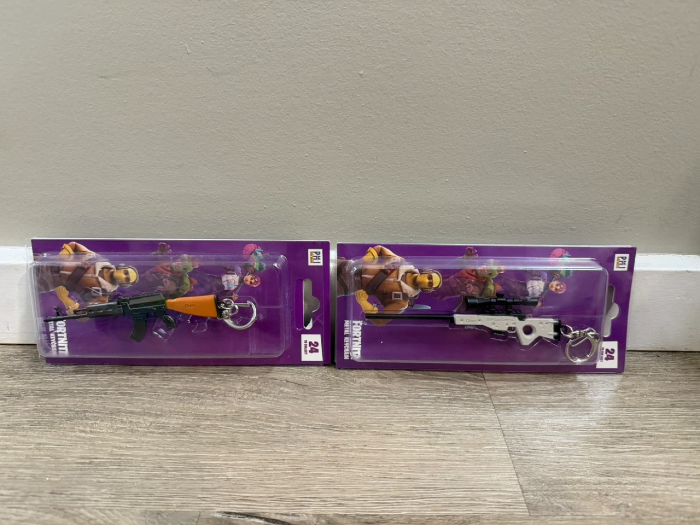 Fortnite Metal Keychain - Assorted Weapons
