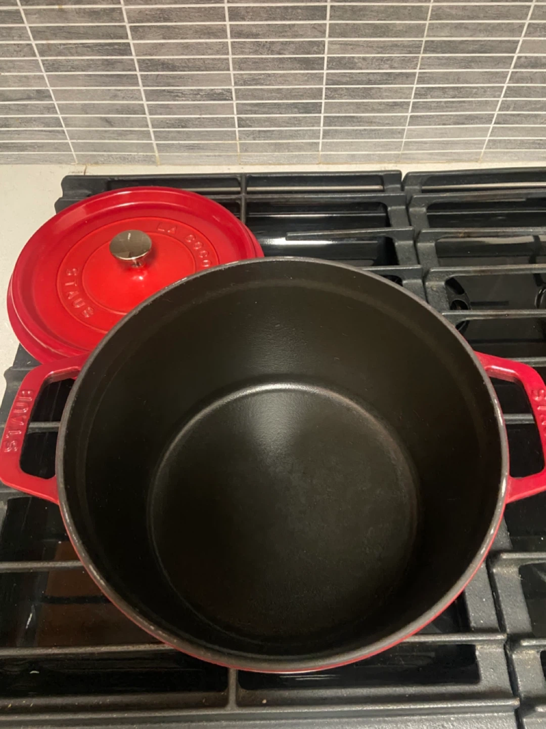 Staub La Cocotte Round Dutch Oven - photo 3