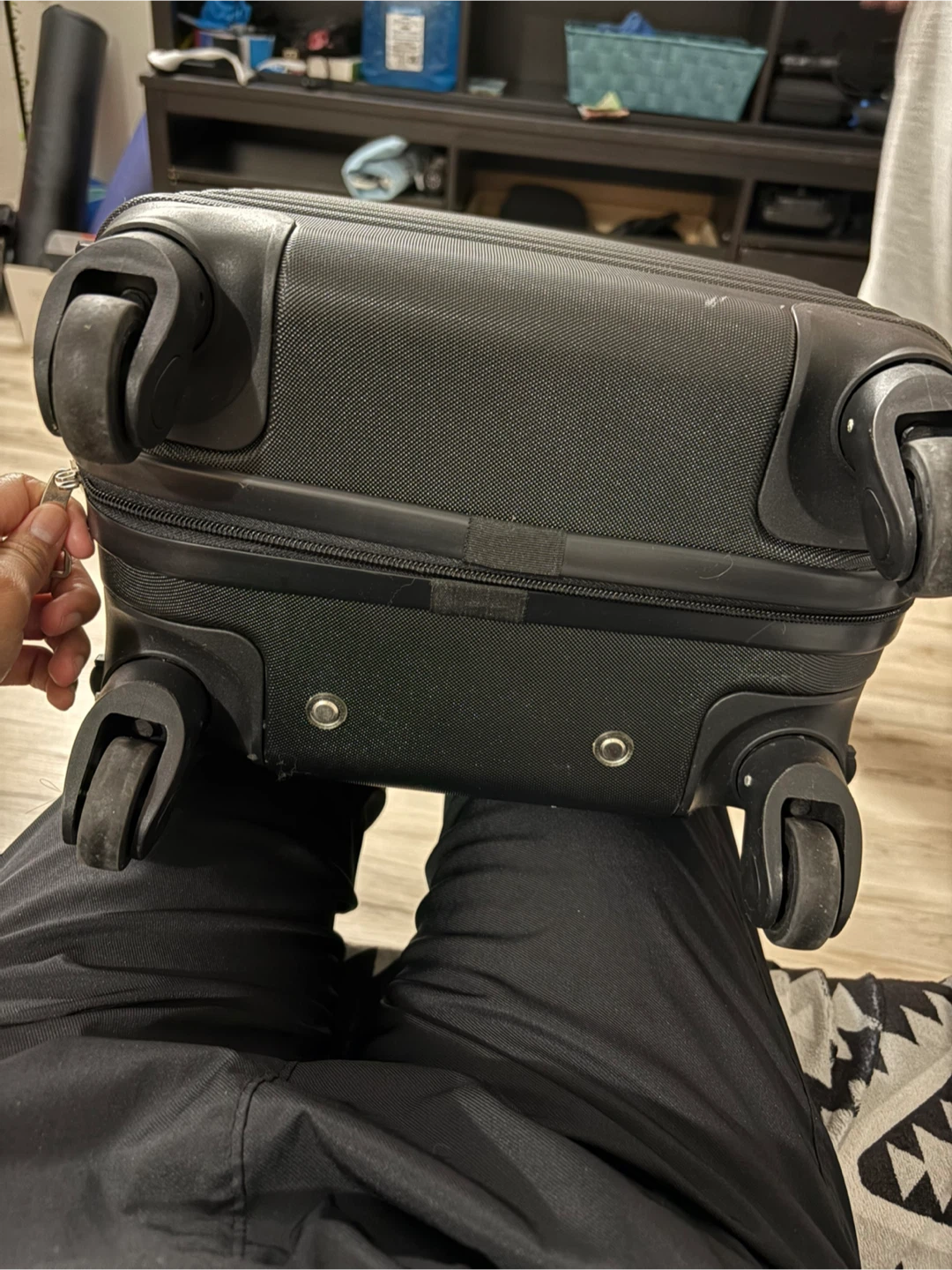Black Hardshell Spinner Suitcase - photo 3