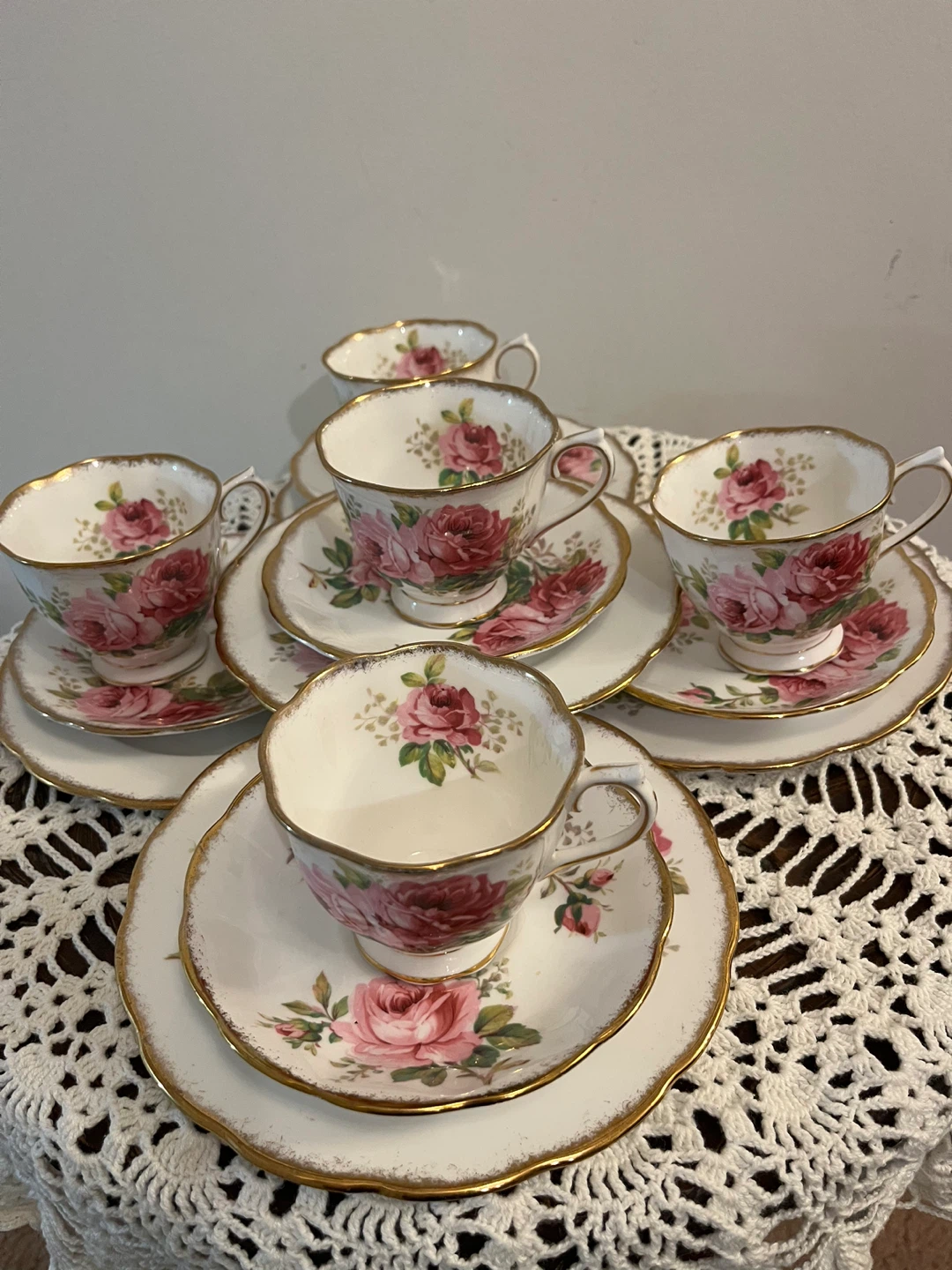 Royal Albert Tea Cup and Saucer Set