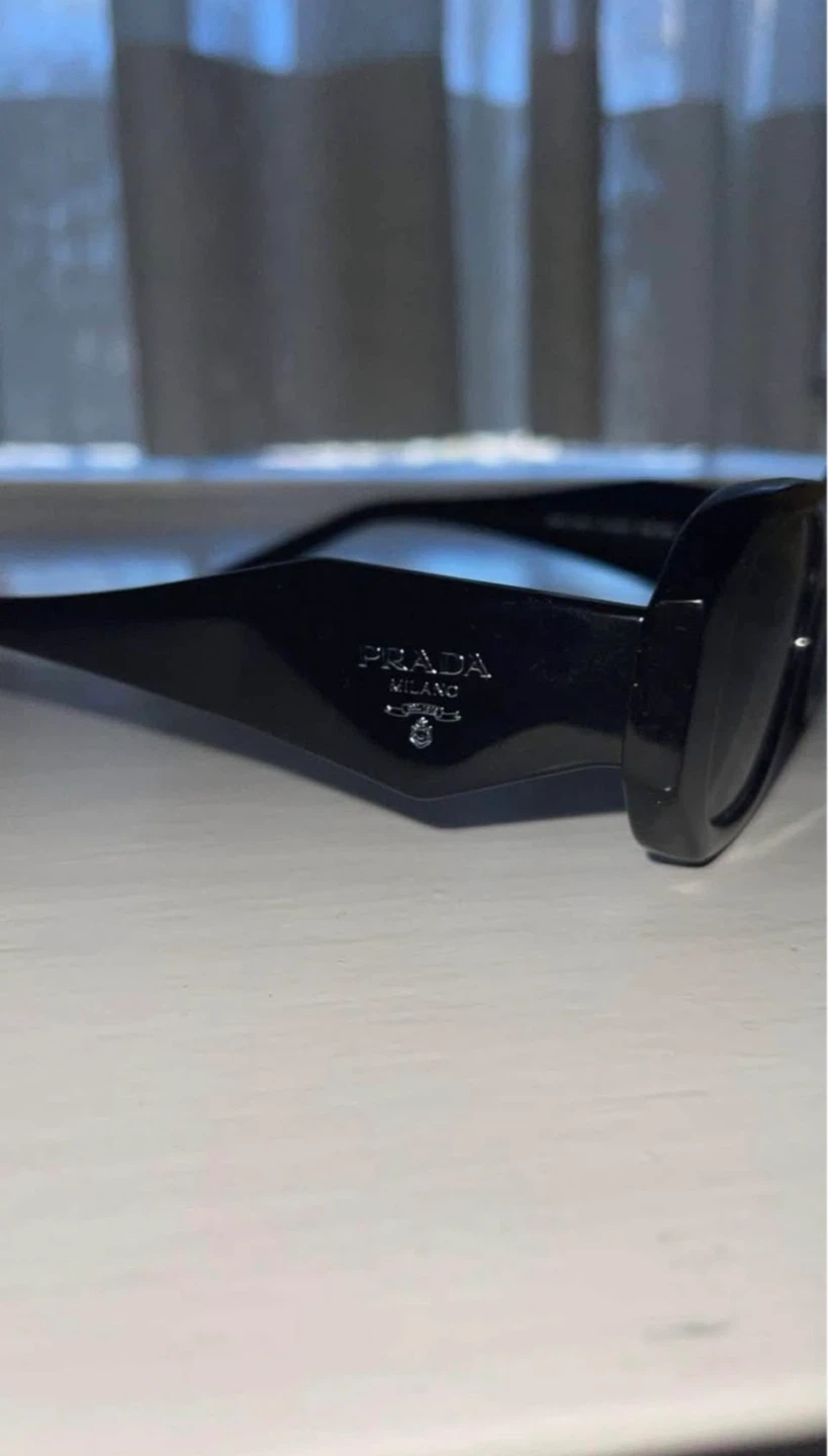Prada Black Sunglasses with Case - photo 3