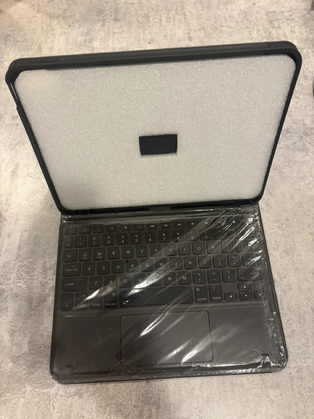 Ipad A16 Multi-function Keyboard with Touchpad Case