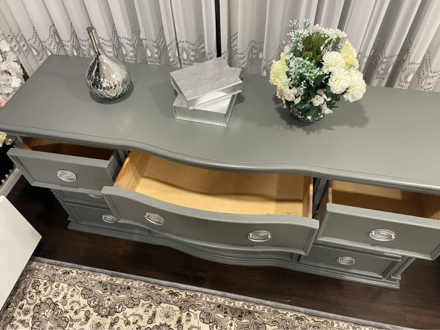Grey 9-Drawer Dresser - photo 4