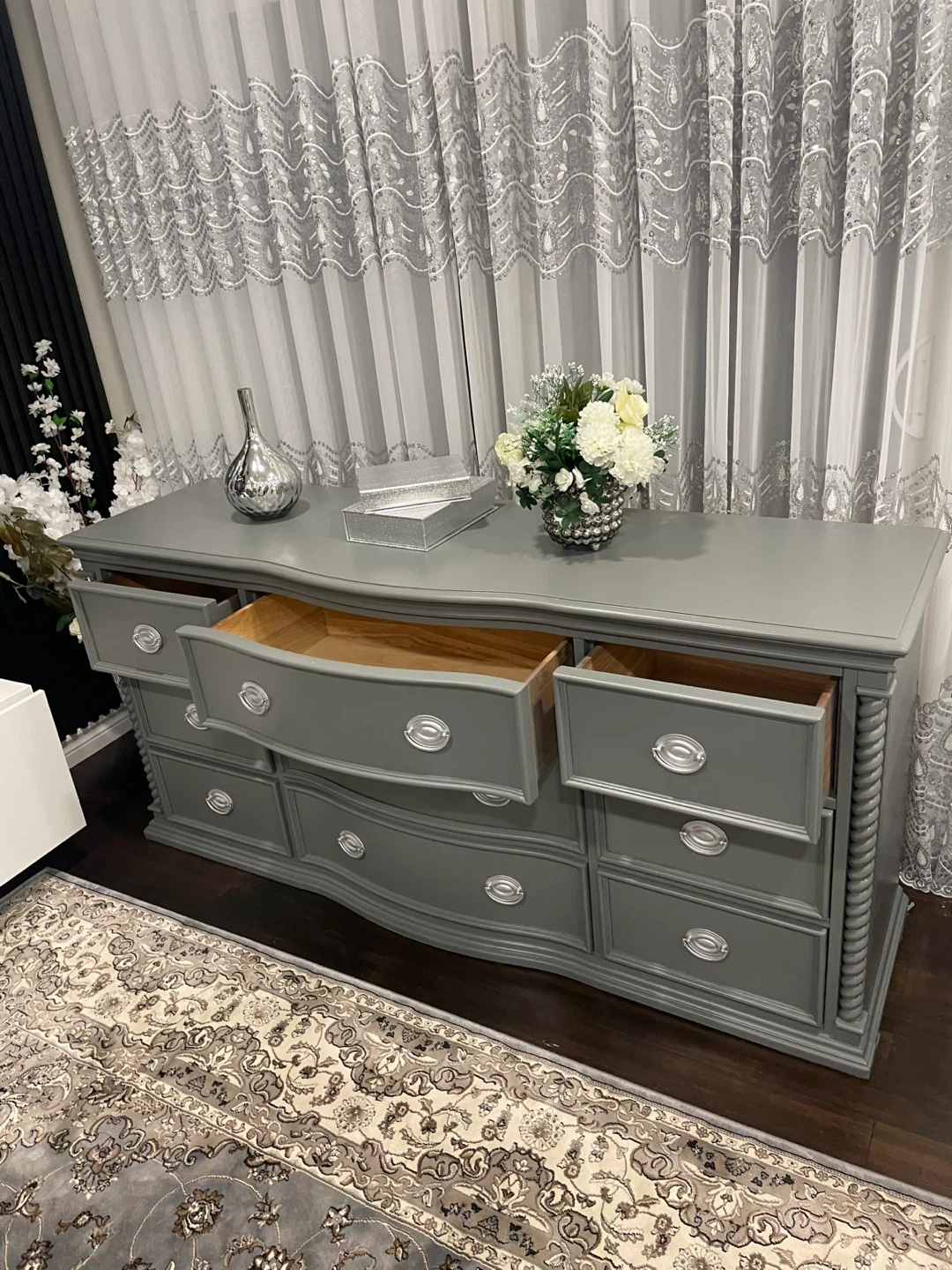 Grey 9-Drawer Dresser - photo 5