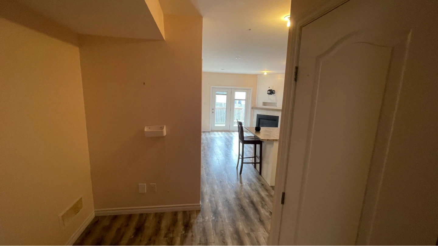 1 bedroom 1 bath Apartment rental in London ON - photo 2