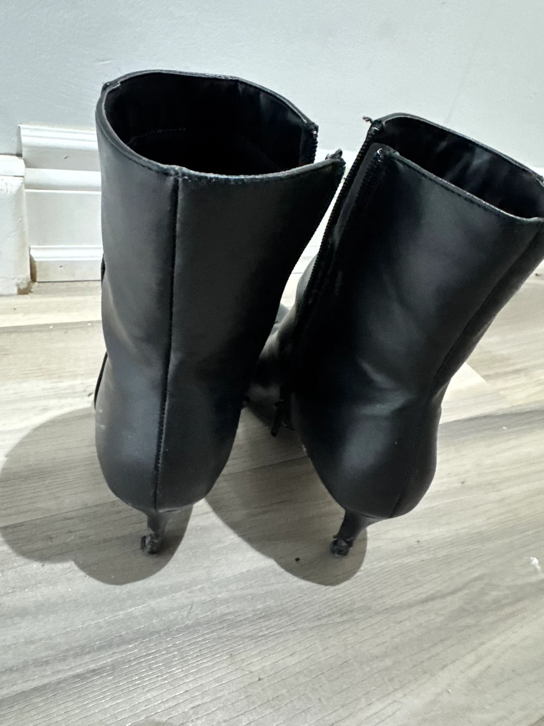 Black Ankle Boots - photo 2
