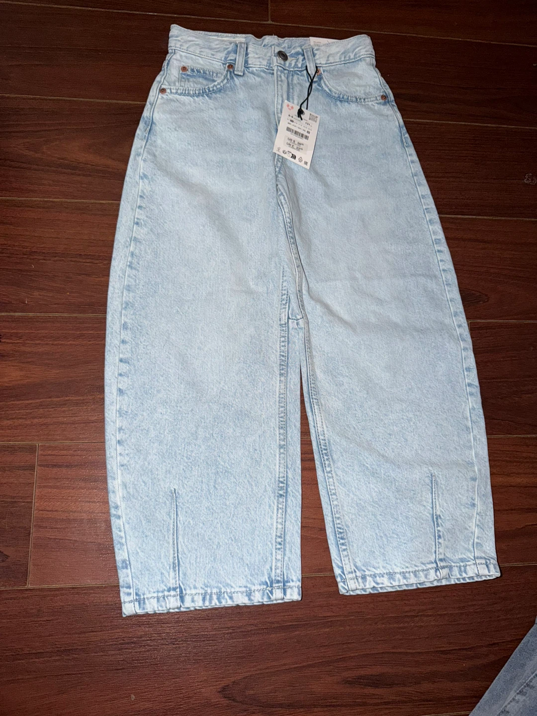 Pull & Bear Light Wash Denim Cropped Wide Leg Pants