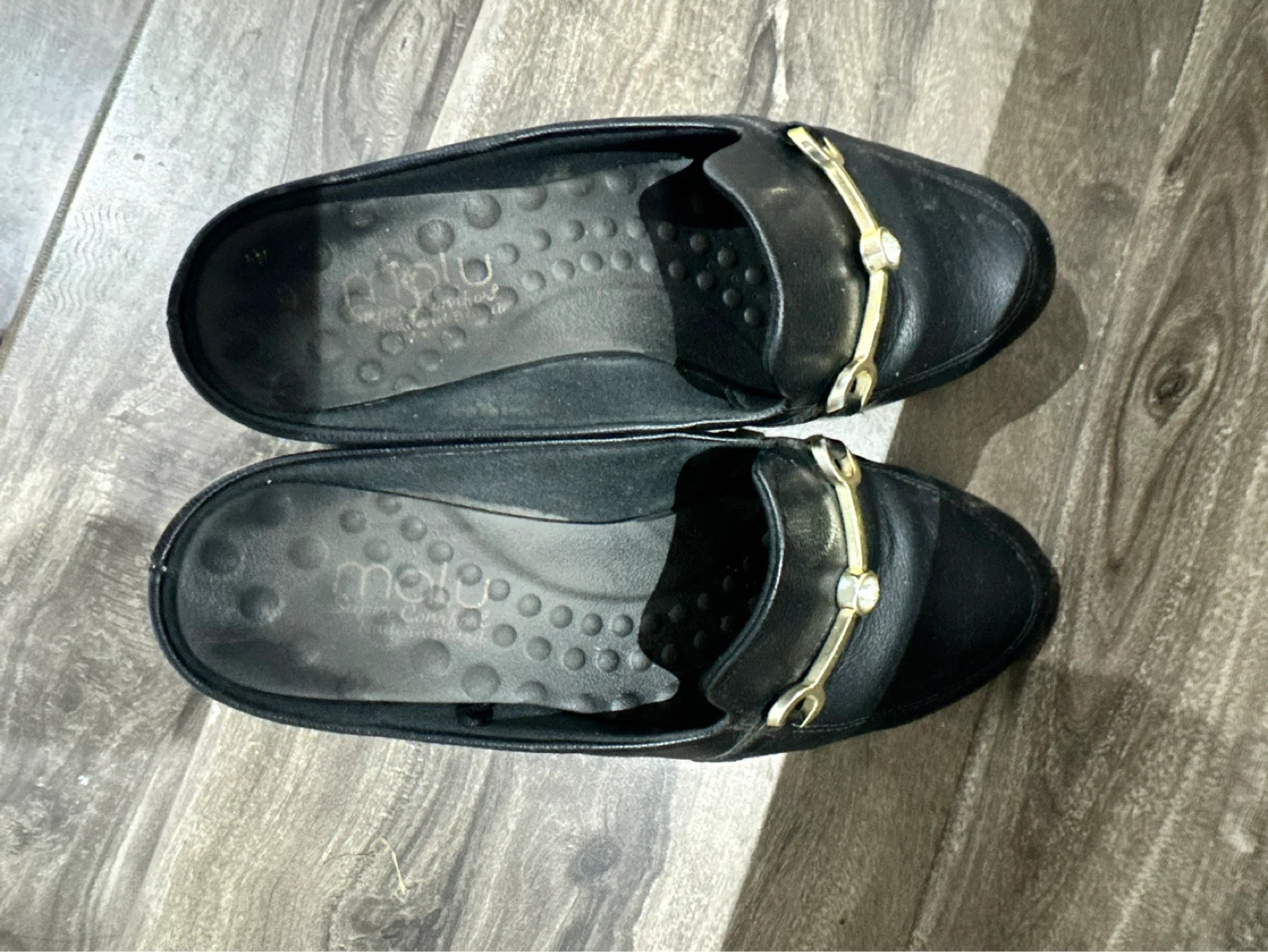 Vionic Black Mules Size 7