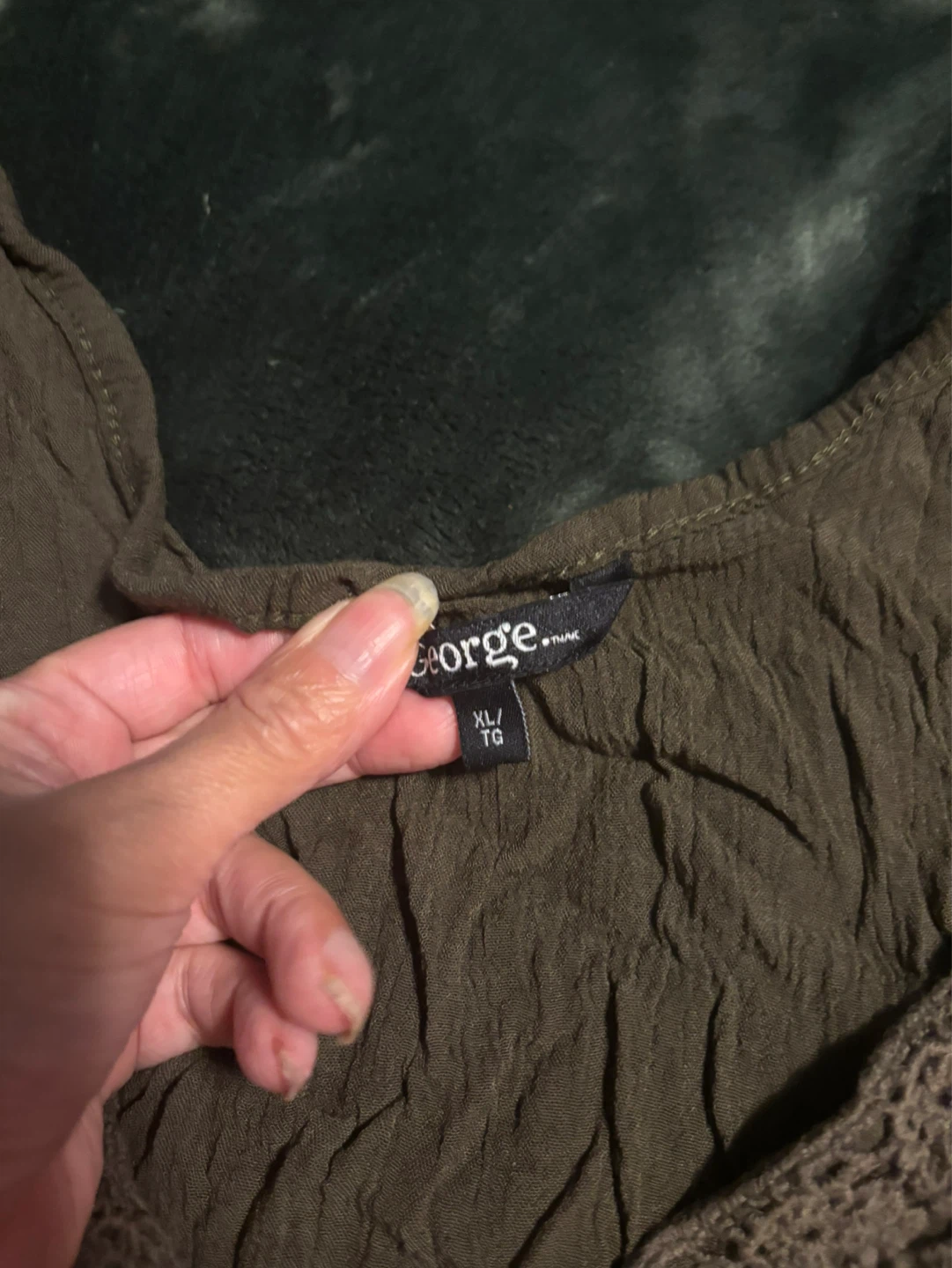 George XL/TG Olive Green Crinkle romper - photo 2