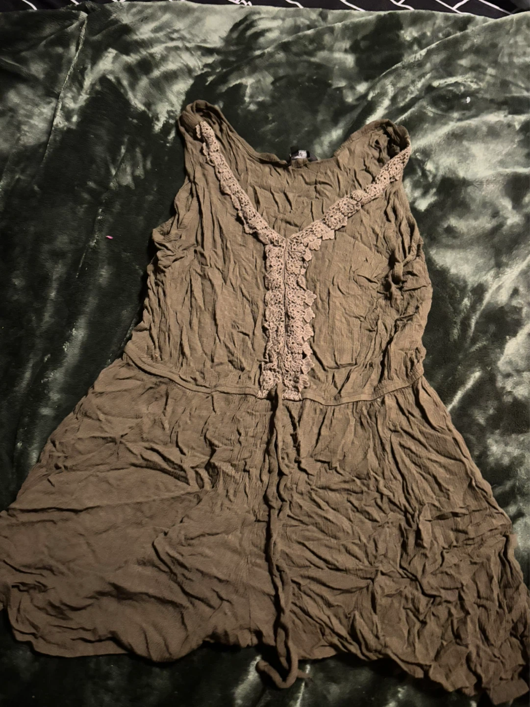 George XL/TG Olive Green Crinkle romper