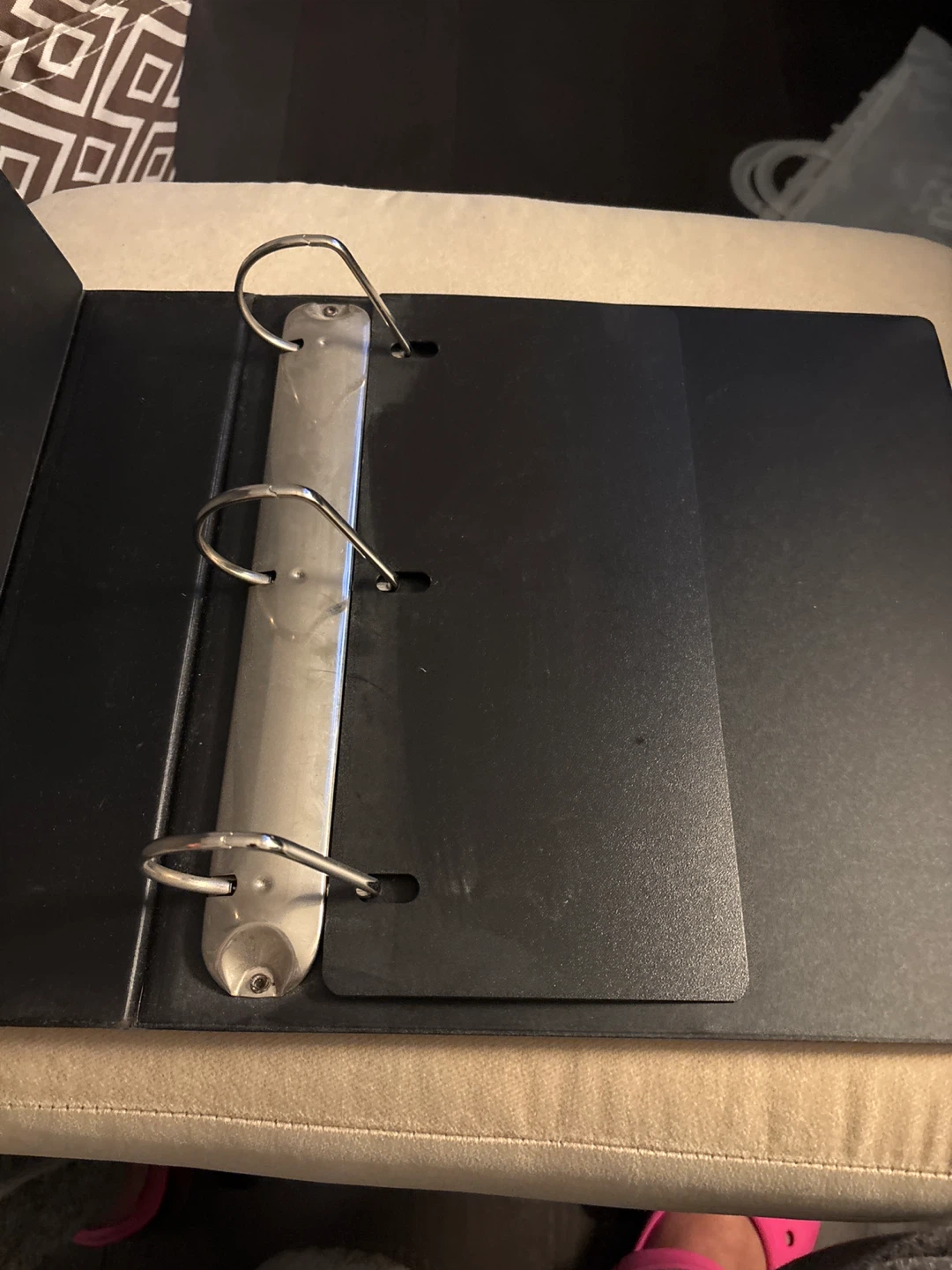 Assorted office supplies - photo 3