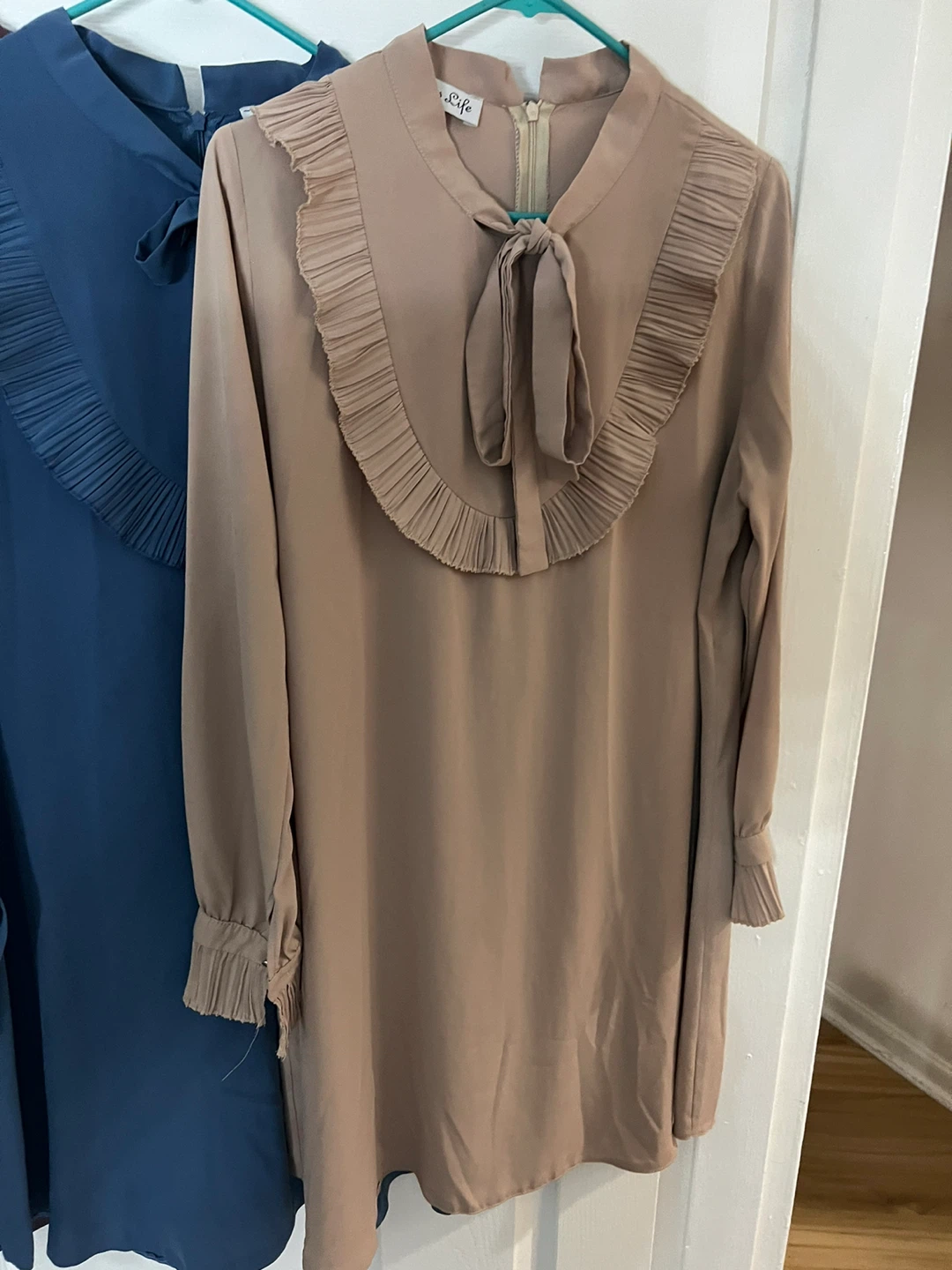 Elegant Beige Ruffle Collar Dress