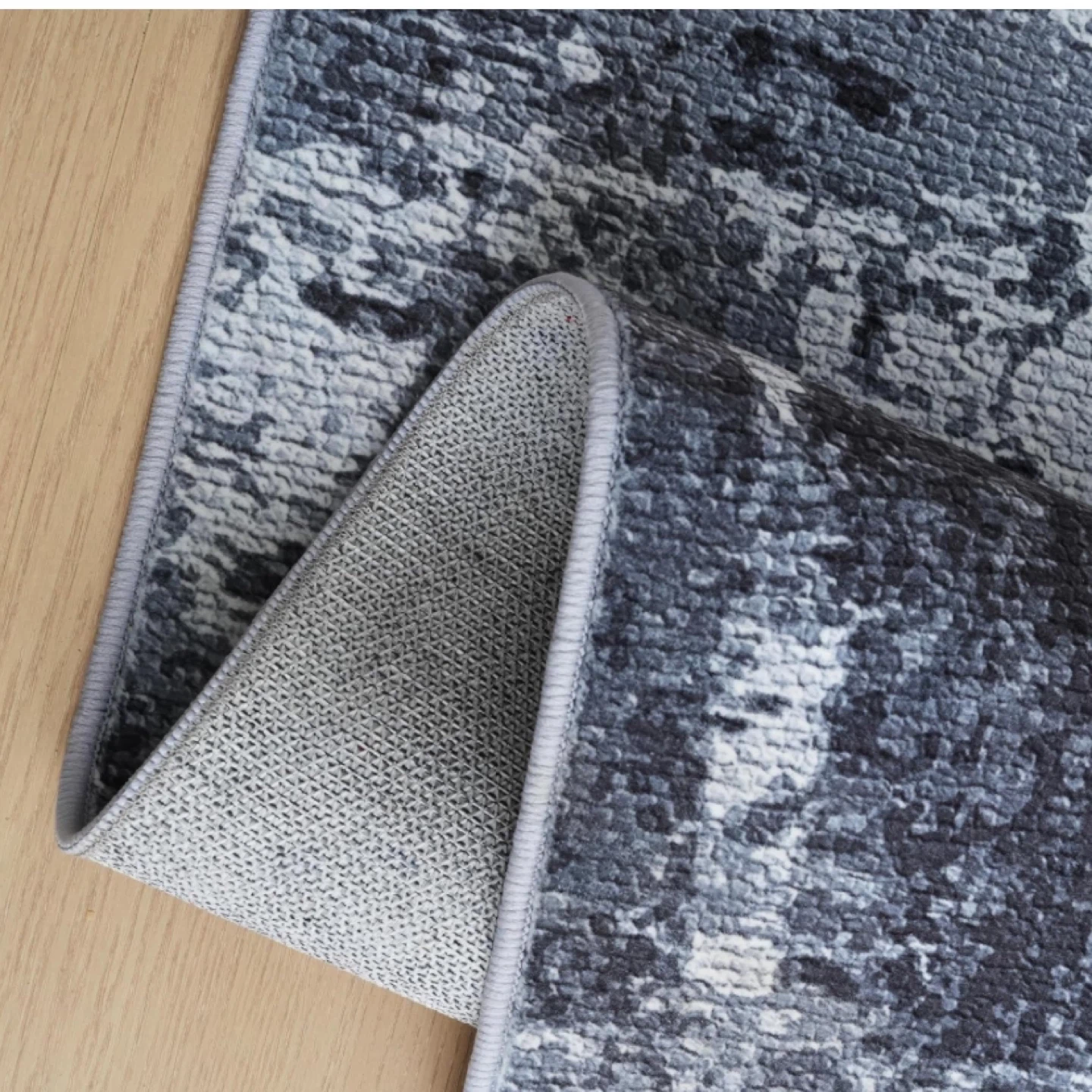 Area Rug - Grey and White Abstract Design - photo 3