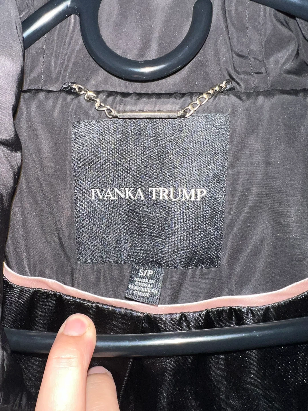 Ivanka Trump Black Quilted Hooded Jacket - photo 5