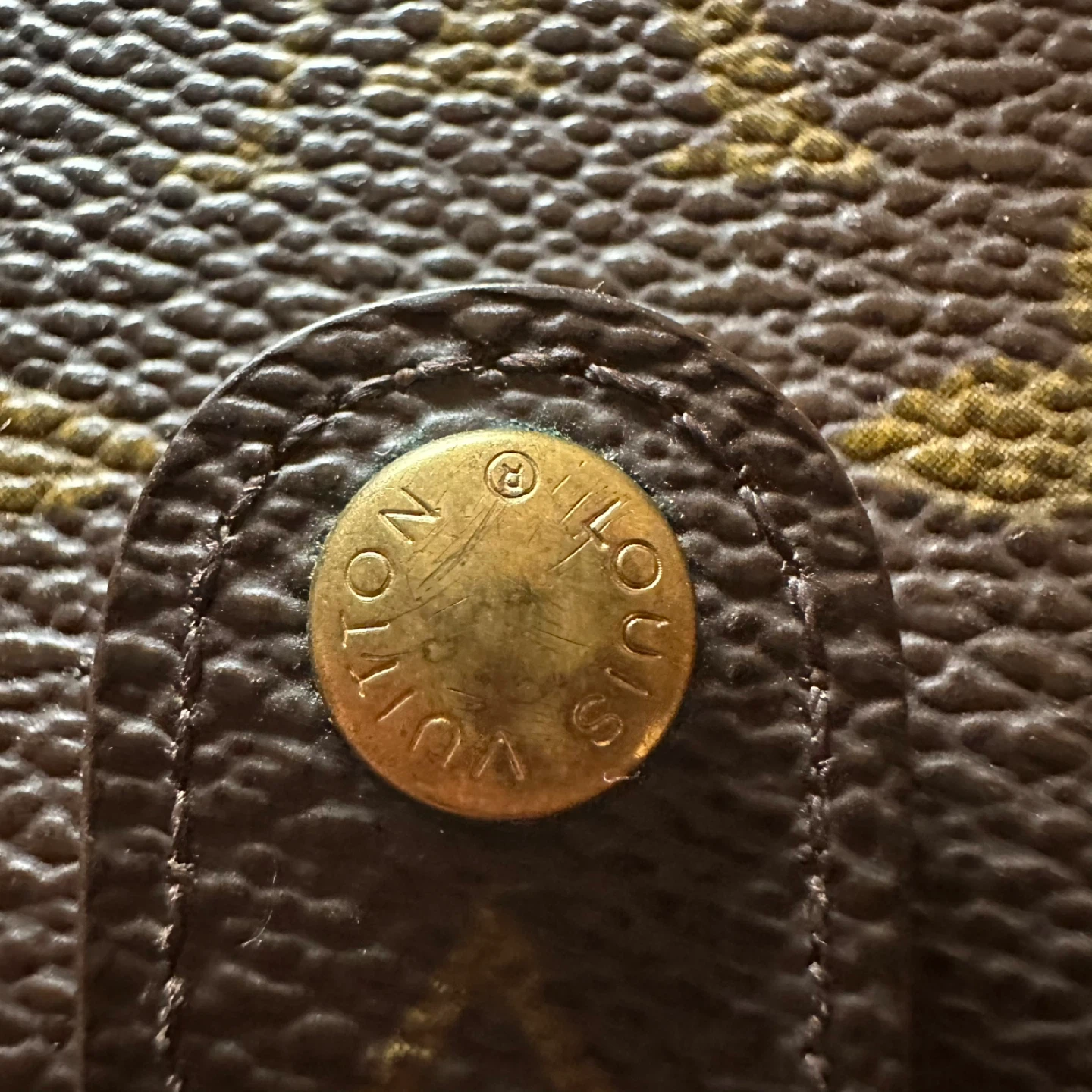 LOUIS VUITTON Kisslock Monogram Bifold Wallet - photo 4