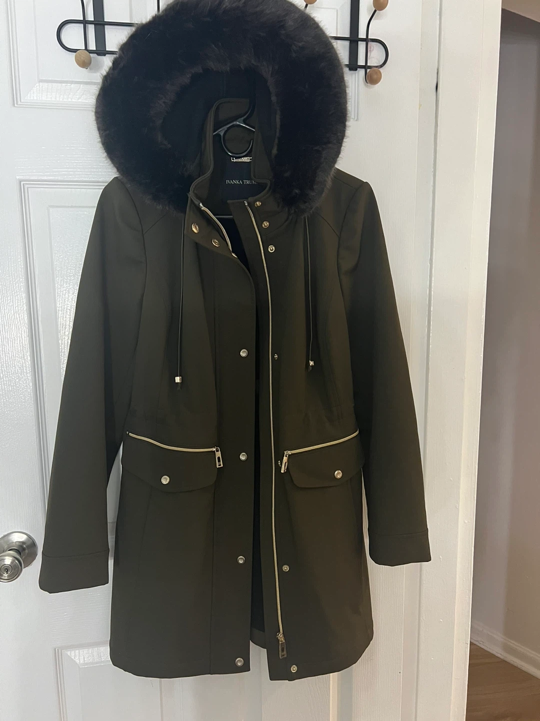 Ivanka Trump Women's Olive Green Hooded Parka with Faux Fur Trim - photo 2