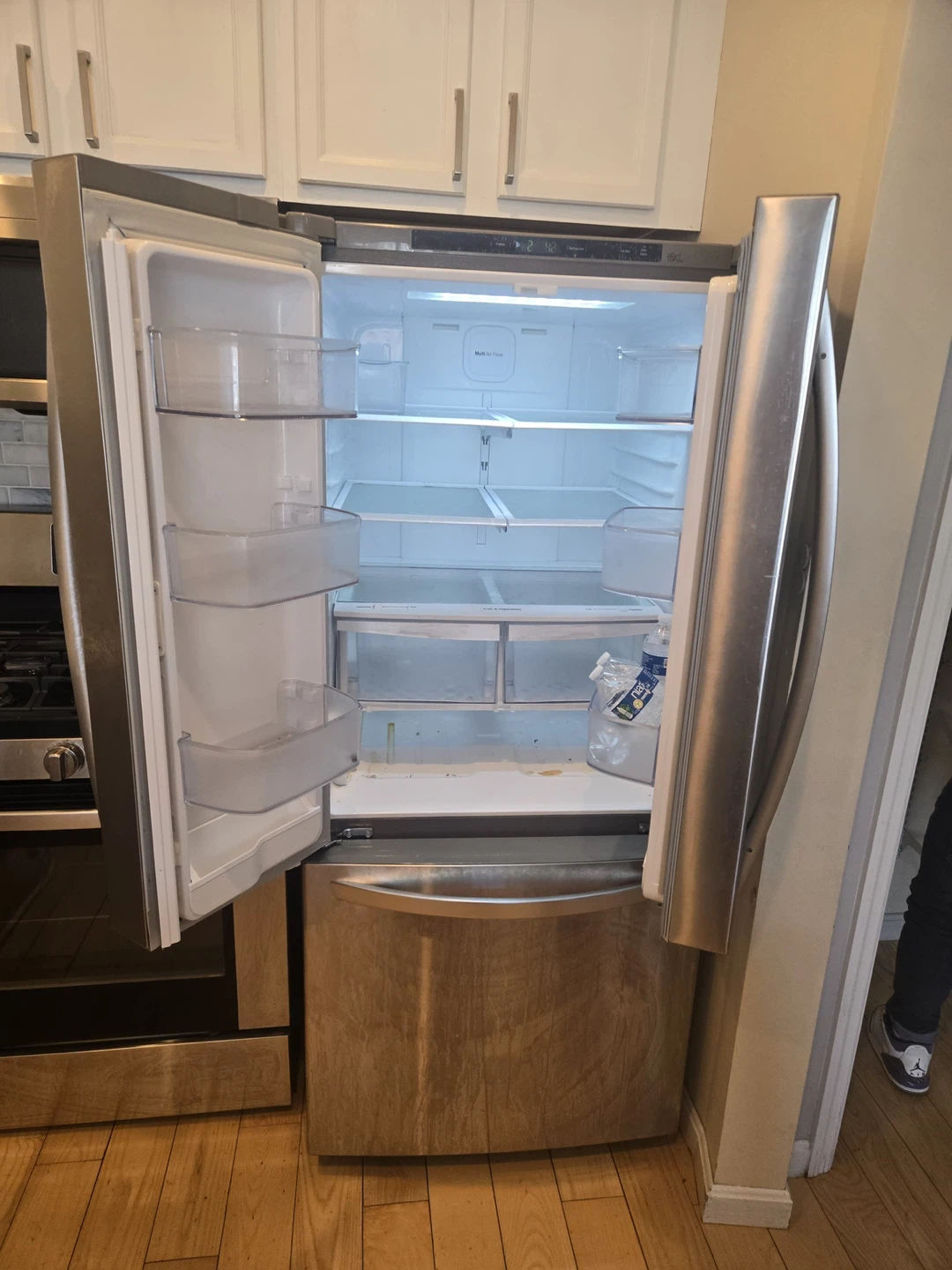 LG Stainless Steel French Door Refrigerator - photo 2