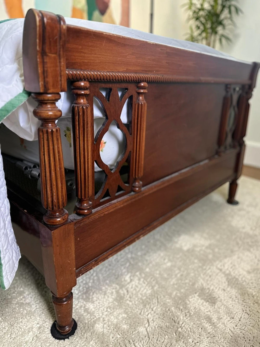 Twin Bed Frame Solid wood vintage - photo 2