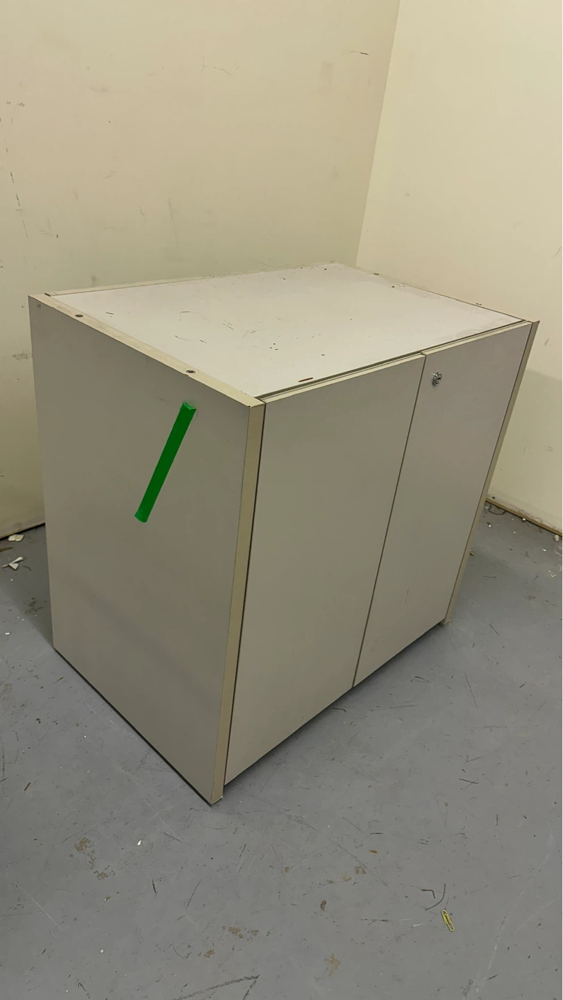 Filing Cabinet with Lock - no key - photo 4