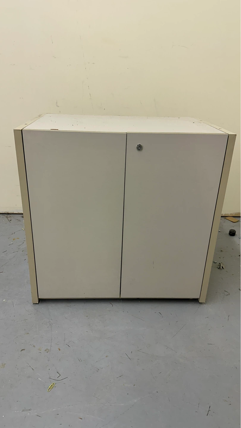 Filing Cabinet with Lock - no key
