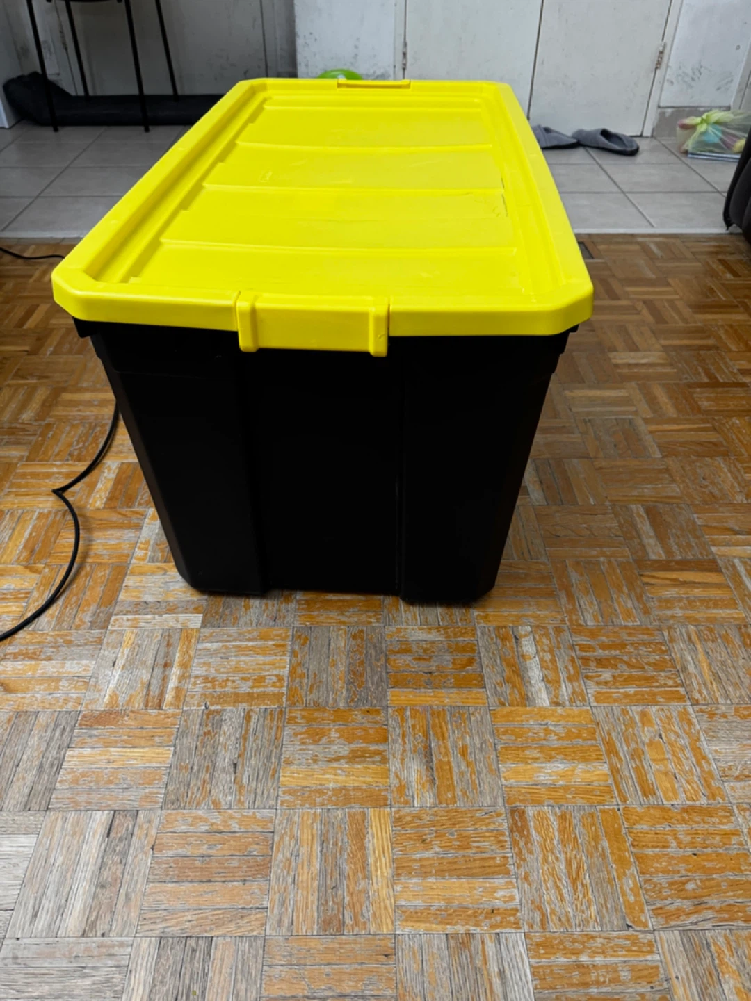 Sterilite 50 Gal. Storage Bin - Black with Yellow Lid - photo 4
