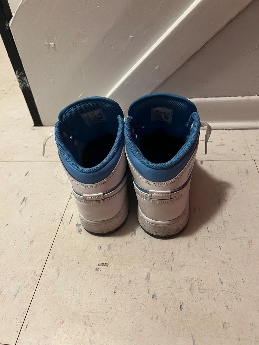 Air Jordan 1 Mid SE 'University Blue' - photo 4