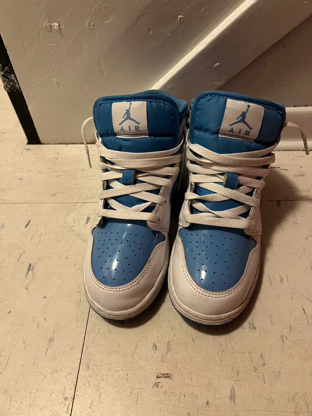 Air Jordan 1 Mid SE 'University Blue' - photo 2