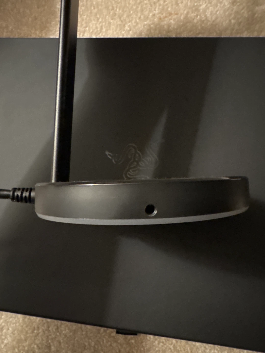 Razer Base Station V2 Chroma - photo 5
