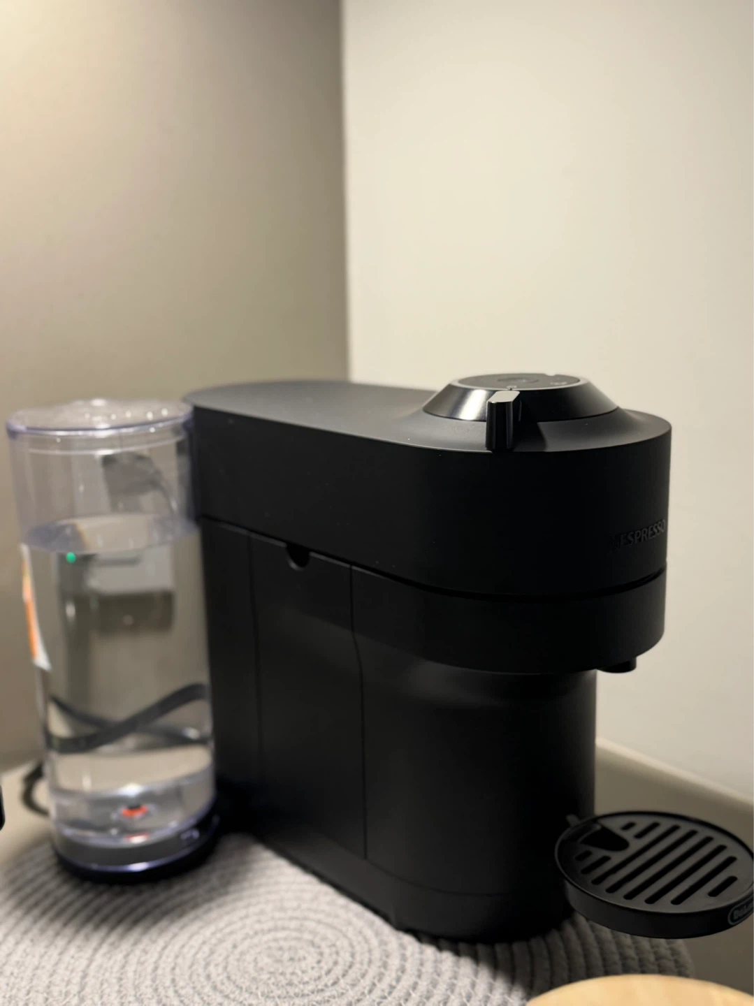 Nespresso Vertuo Coffee Machine - photo 3