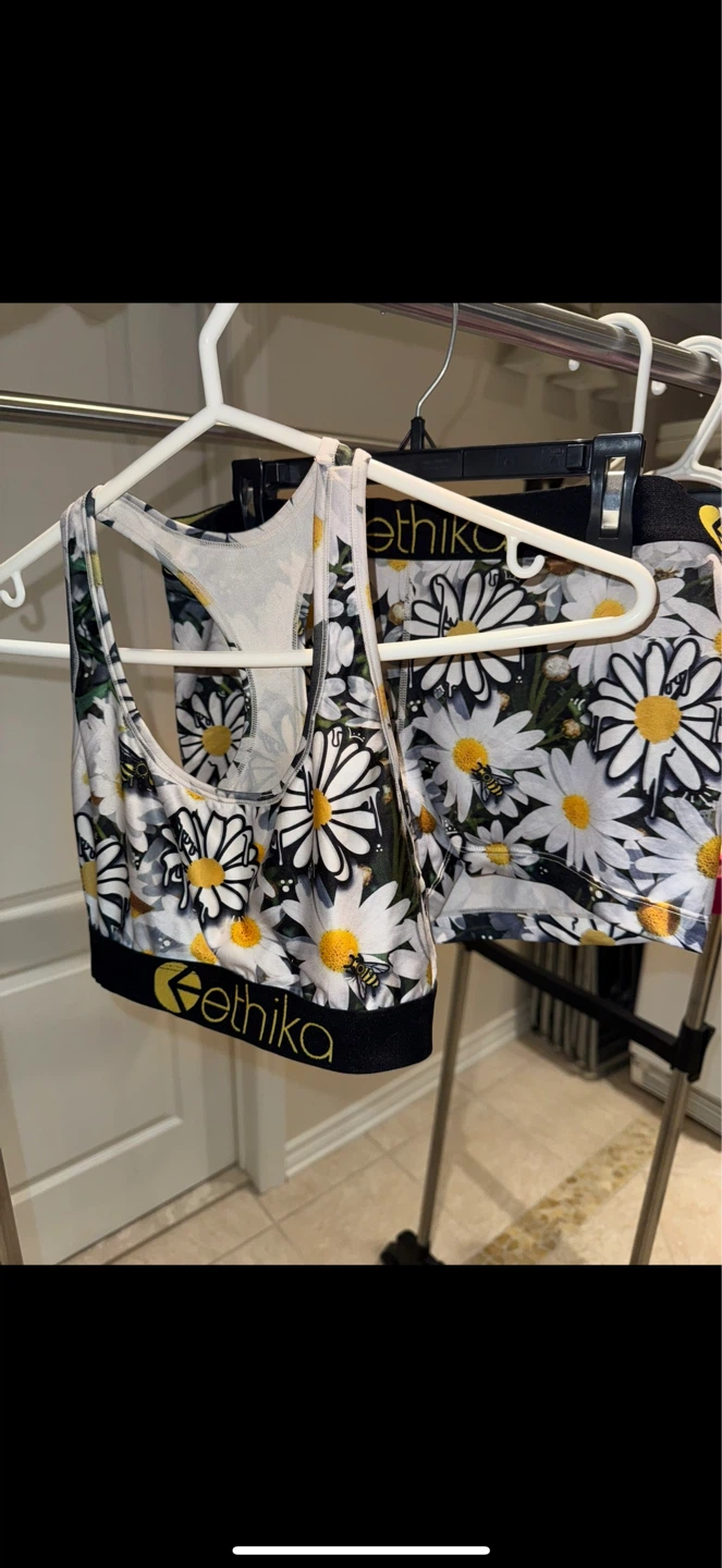 Ethika Daisy Print Sports Bra & Shorts Set