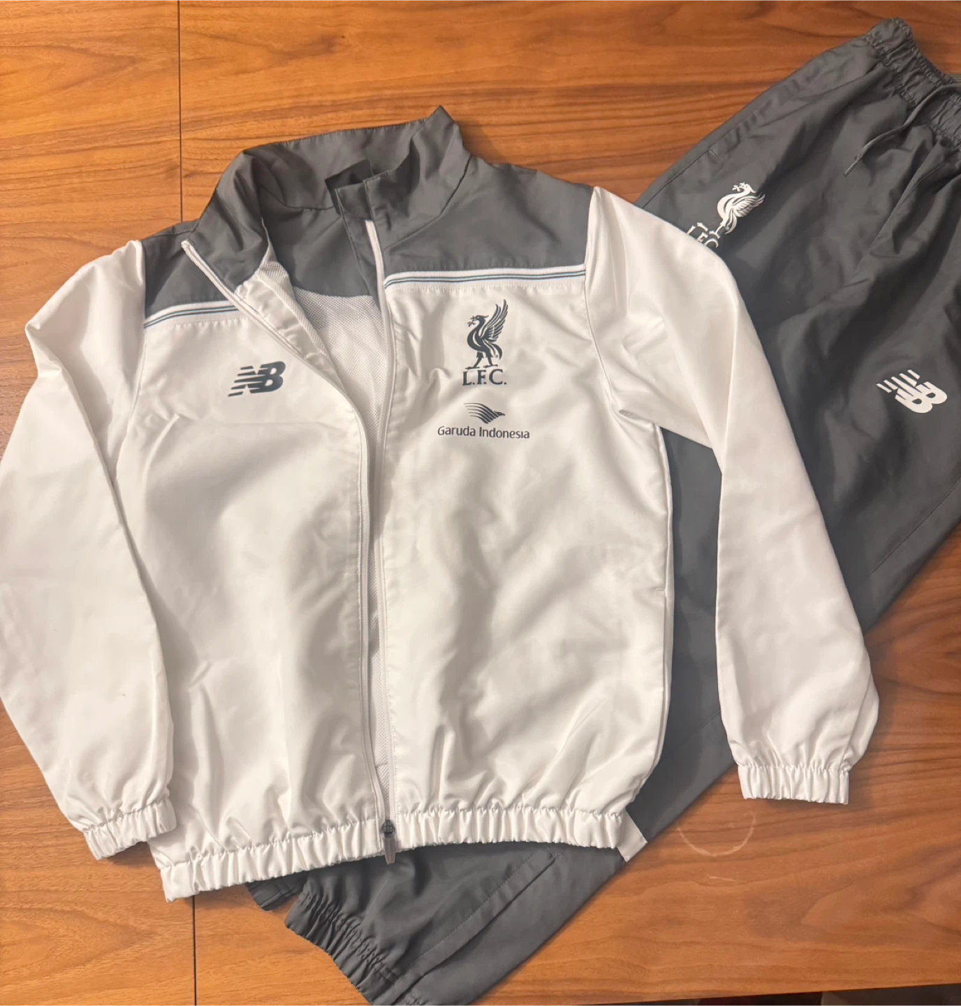 New Balance Liverpool FC Tracksuit Youth Size 146