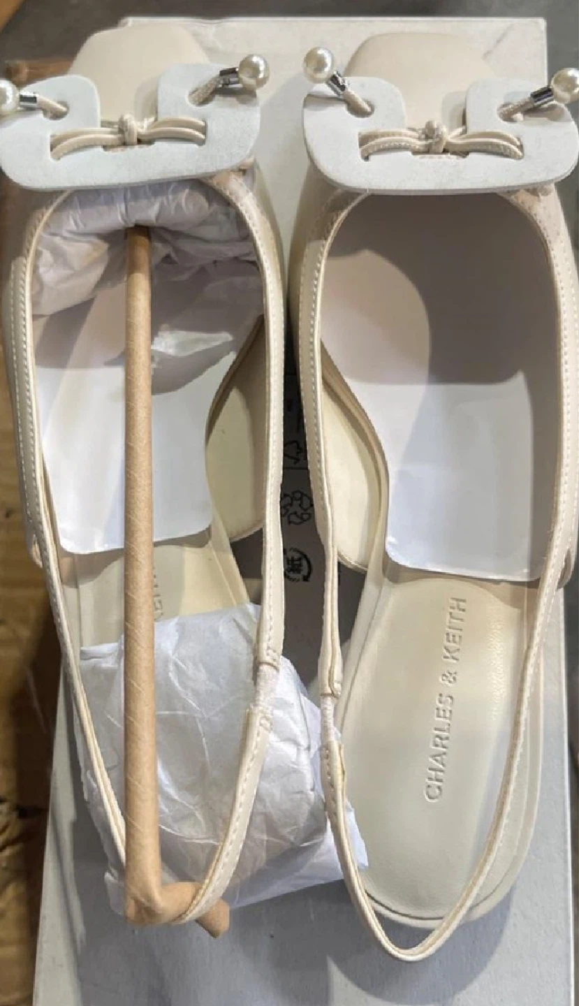 Charles & Keith Cream Slingback Ballet Flats with Bow Detail - photo 2