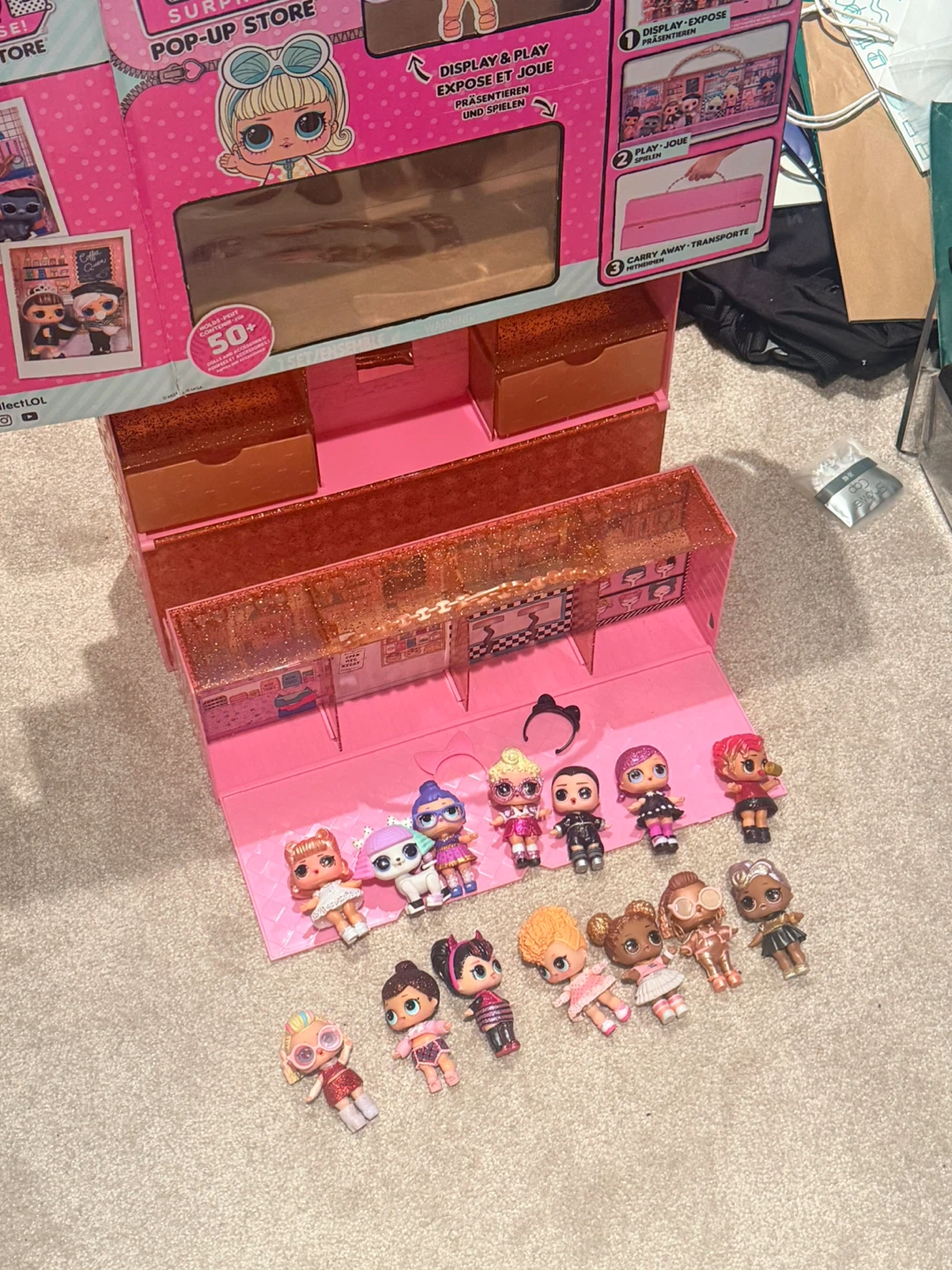 LOL Surprise Pop-Up Store with 14 Dolls - photo 2