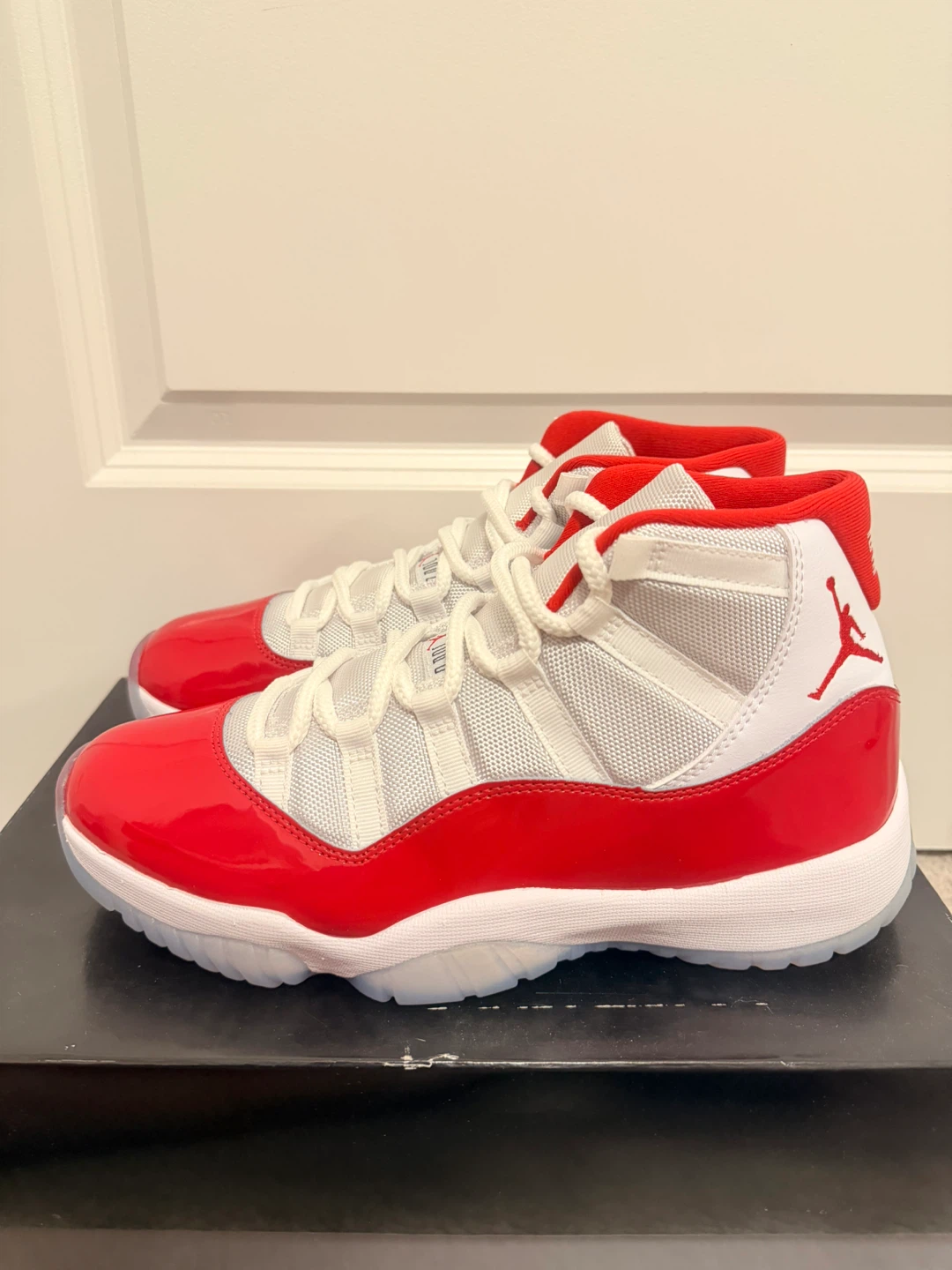 Air Jordan 11 Cherry