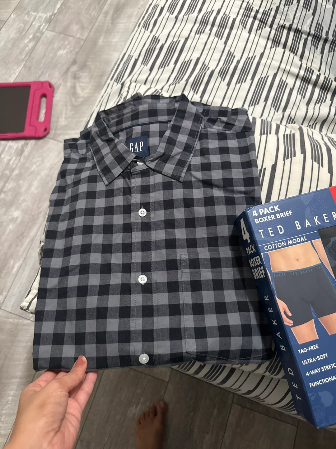 Gap Men's Plaid Button-Down Shirt