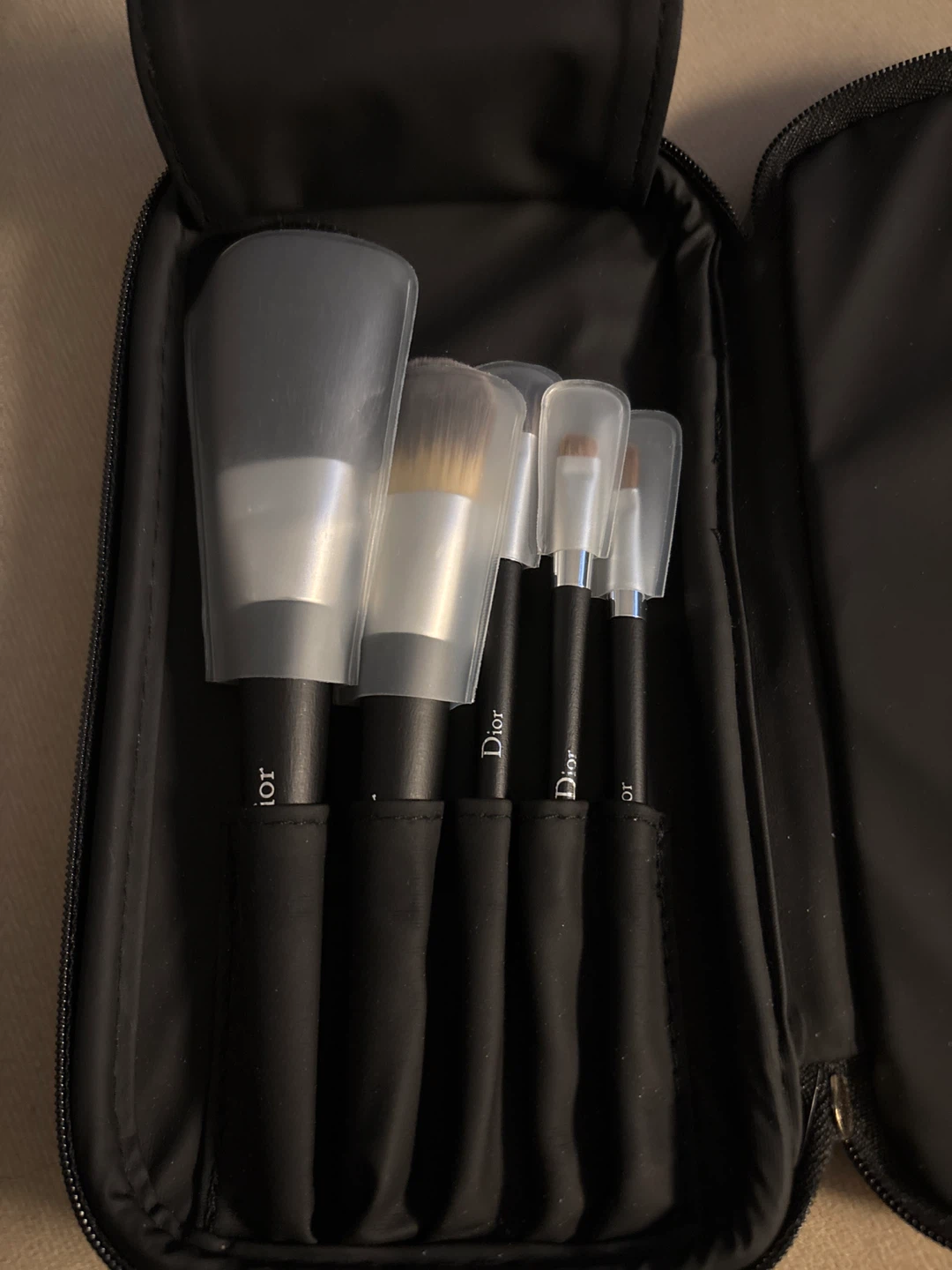 Dior Makeup Brush Set with Travel Case - photo 3