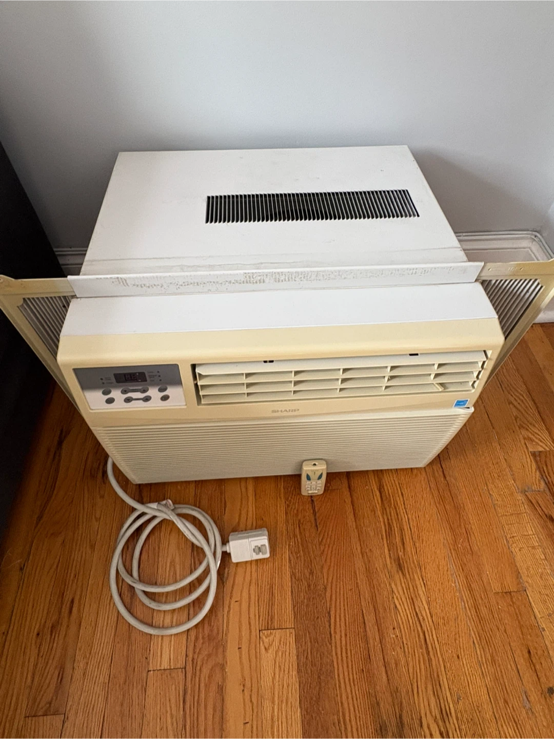 Sharp AF-Q100RX Room Air Conditioner - photo 3
