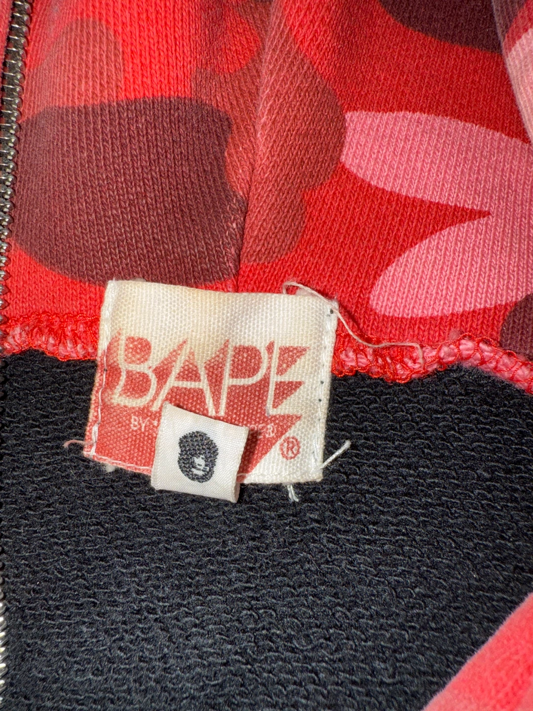 BAPE Full Zip Shark Hoodie Red Camo - photo 4
