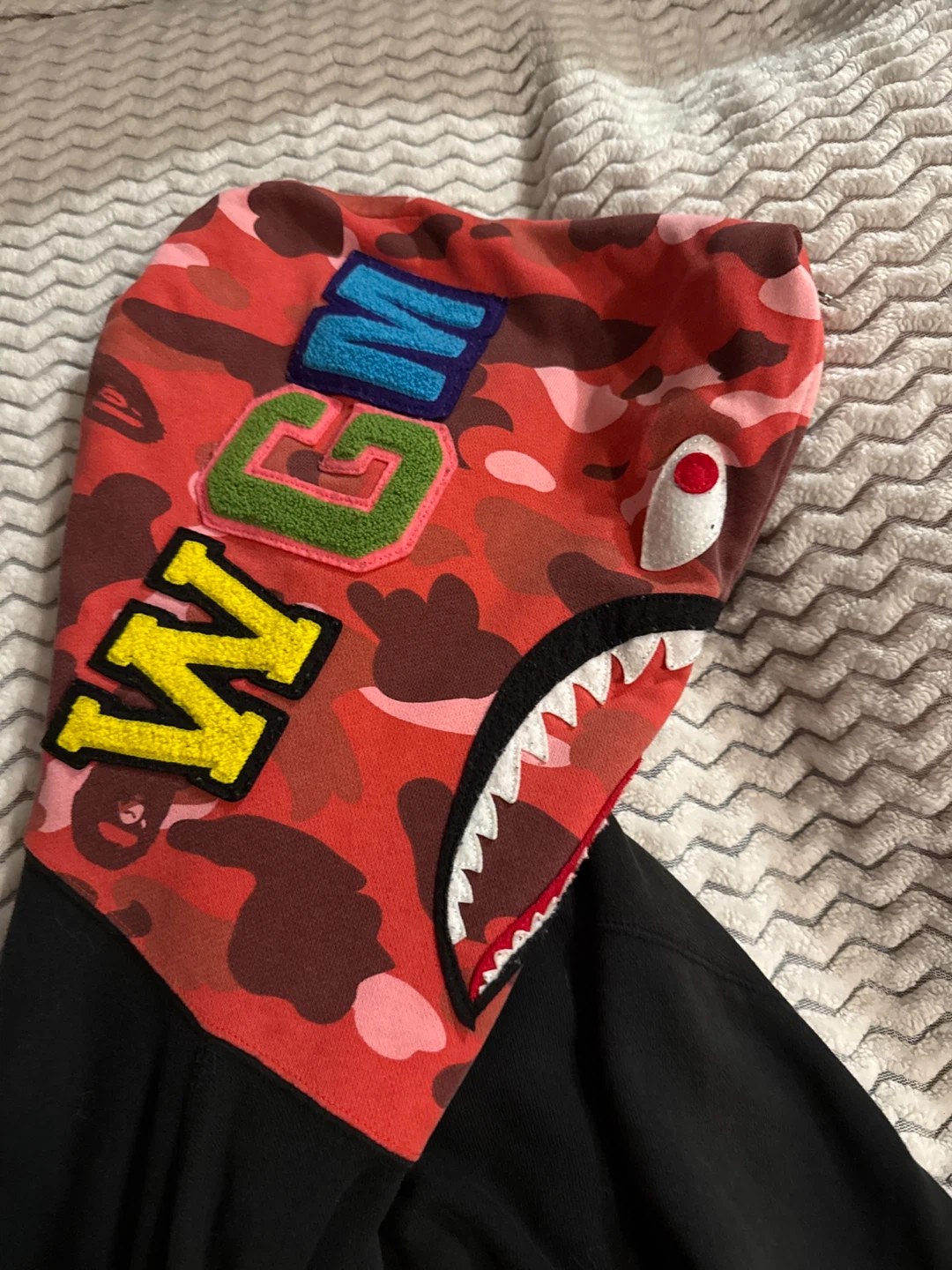 BAPE Full Zip Shark Hoodie Red Camo - photo 5