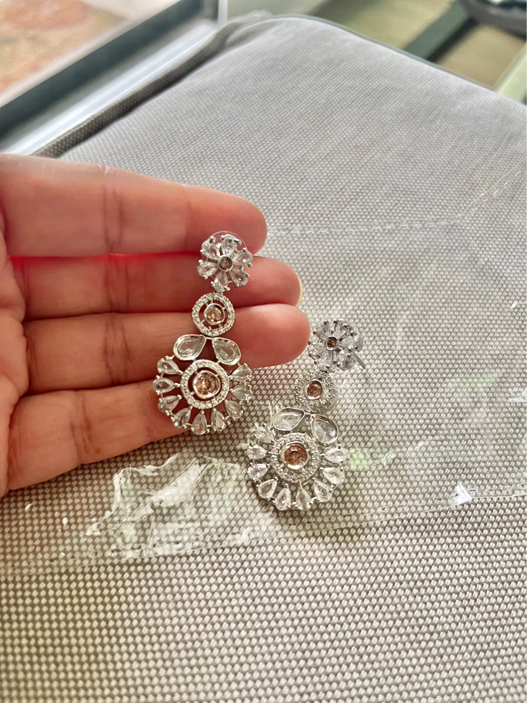 Elegant earrings new