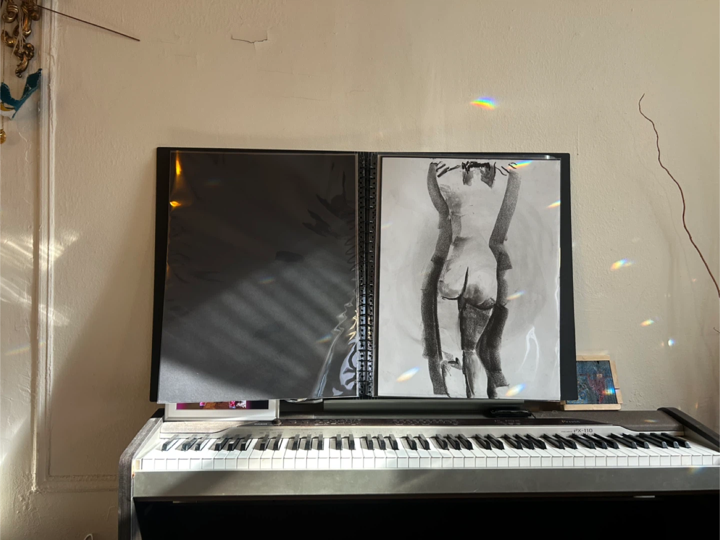 Female Figure Study - Original Charcoal Drawing - 18x24 - photo 2