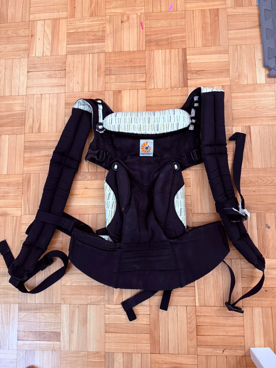 Ergobaby Black Baby Carrier - photo 3
