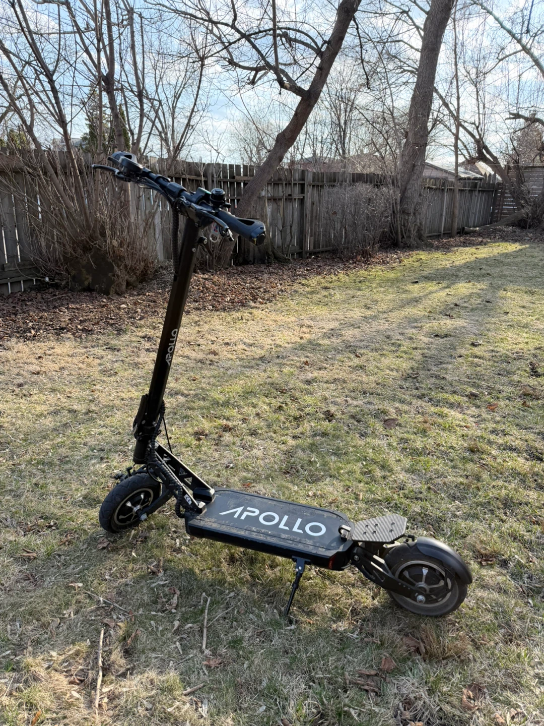 Apollo ‘Ghost’ Scooter - Black