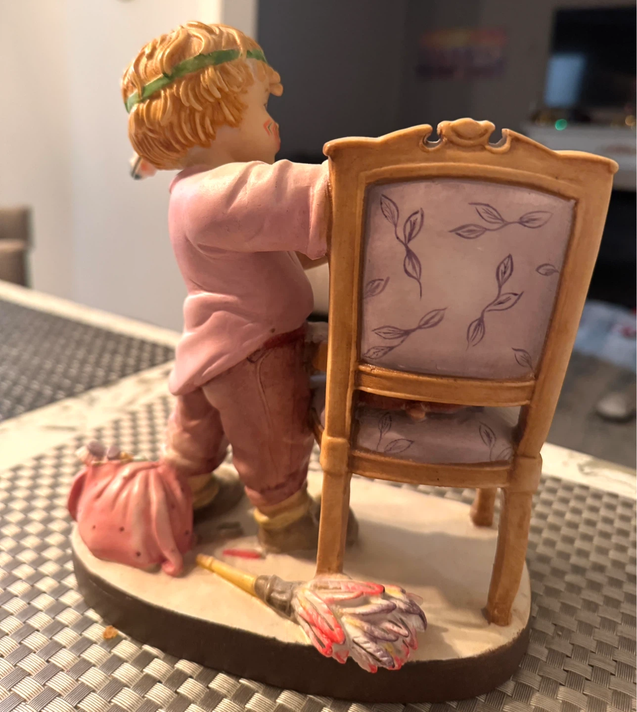 Child and Dog Figurine with Chair (made in Italy) - photo 5