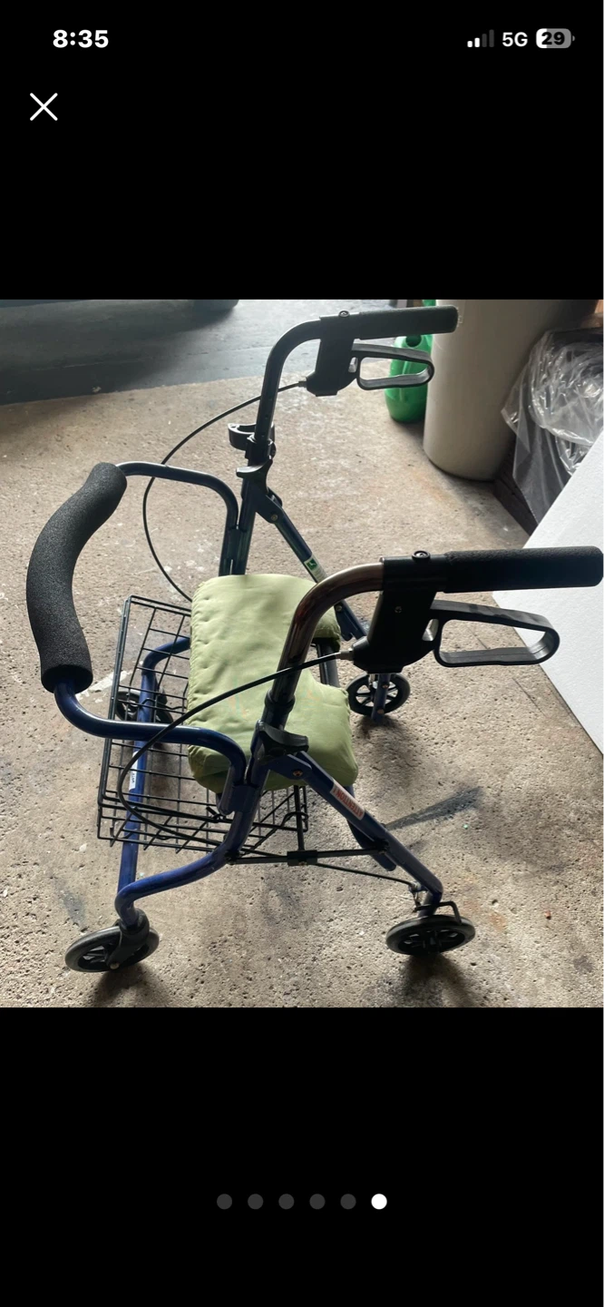 Evolution Walker with Seat and Basket