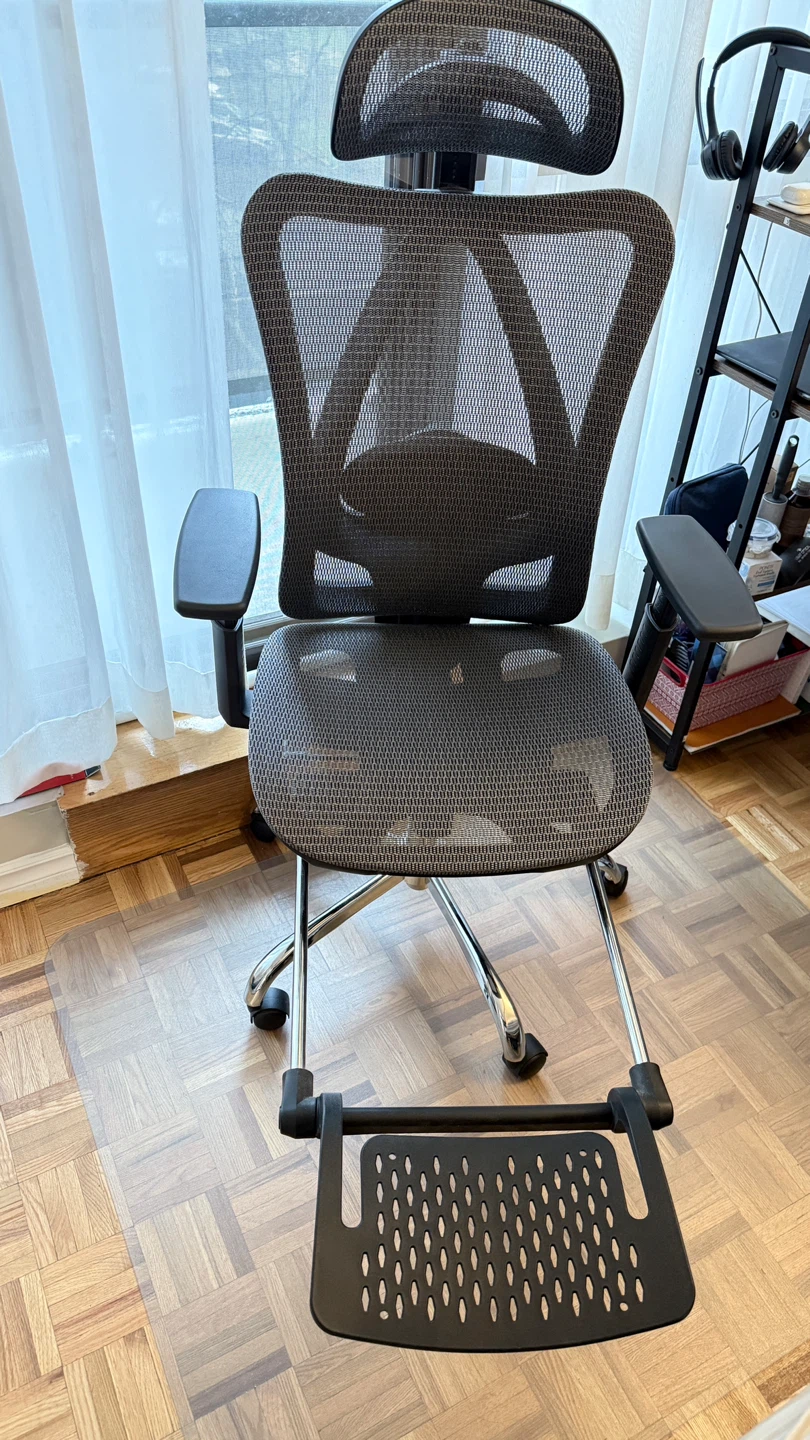 Office Chair with Footrest